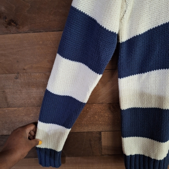 Aeropostale Oversized Striped "Amore" Heart Sweater Sz Small - Picture 4 of 8